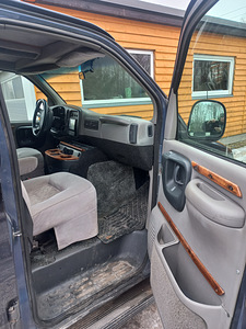 Chevrolet 2500 Van (8 фото из 12)