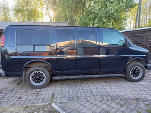 Chevrolet 2500 Van (11 фото из 12)