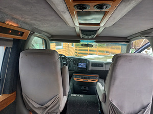 Chevrolet 2500 Van (12 фото из 12)