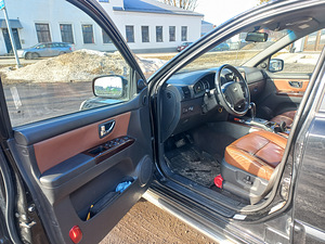 Kia Sorento 2008 (7 фото из 10)