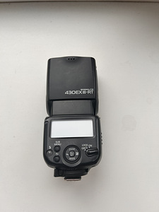 Canon Speedlite 430EX III-RT (1 foto / 4)
