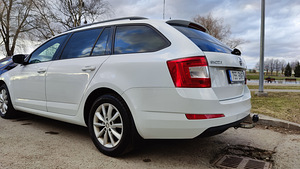 SKODA OCTAVIA 2.0D 110 kW 2015 (3 foto / 15)