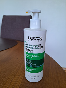 Vichy Dercos kõõmavastane šampoon rasustele juustele 390 ml