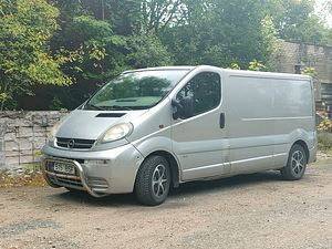 Opel Vivaro 1.9 74kw Long (2 foto / 2)