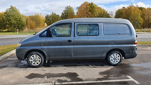 Hyundai h-1 2.5td (2 foto / 7)