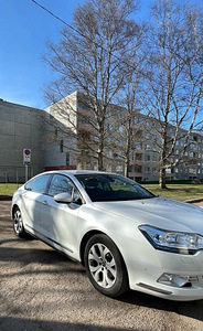 Citroen C5 1.6 115kW (5 foto / 9)