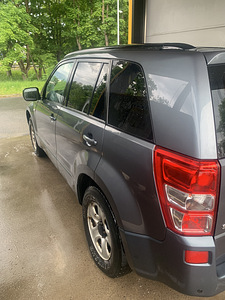 Suzuki Grand Vitaro (5 foto / 9)