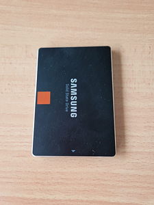 Samsung 840 Pro 256Gb (1 foto / 2)
