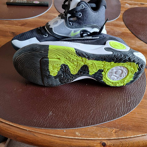 Nike KD Trey 5 X nr 42 (3 foto / 5)