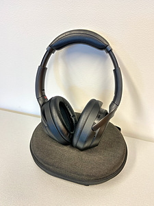 Sony WH-1000XM3 Bluetooth Noise Cancelling kõrvaklapid (1 foto / 2)