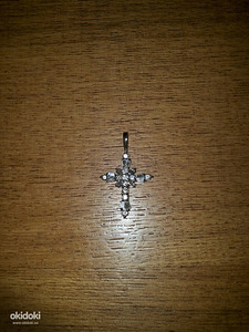 Rist 23 teemantiga (2 foto / 3)