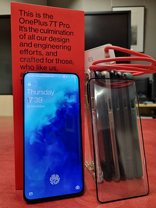 OnePlus 7T Pro 6,67" 1440p / Snapdragon 855+ / 8GB / 256GB (1 foto / 3)