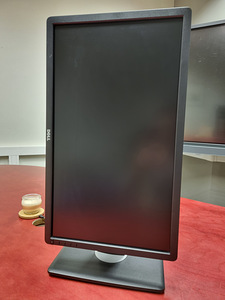 Dell UltraSharp U2312HMt 23" Full HD IPS (2 foto / 6)