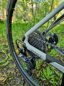 Giant Revolt Advanced 1 gravel ratas (ML / 49 cm raam) (3 foto / 9)