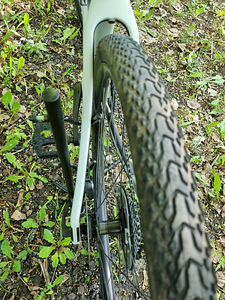 Giant Revolt Advanced 1 gravel ratas (ML / 49 cm raam) (8 foto / 9)