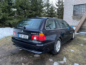 BMW 525 Facelift 2.5 R6 120kW (2 foto / 8)