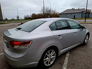 Müüa TOYOTA AVENSIS SEDAN 2010. a. 2.0 bensiin 112 kW (8 foto / 9)