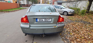 Volvo s60 2.4d 120kw euro4 ручной (6 фото из 10)