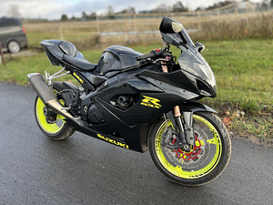 Suzuki gsx-r 1000 (1 foto / 5)