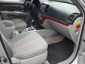 Hyundai Santa Fe 7-kohaline (7 foto / 10)