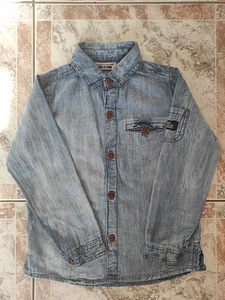 Тонкая джинсовая рубашка 116