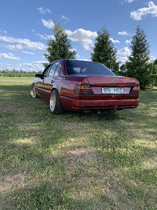 W124 2.0D manuaal (9 foto / 12)