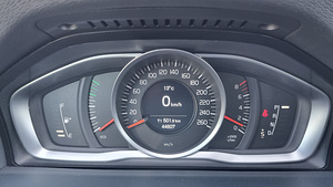 Volvo S60 (7 фото из 7)
