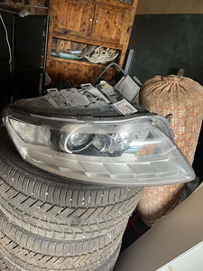 Müün esitule audi a6 c6 2009, originaal HELLA (2 foto / 2)