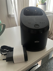 Tasuta töökorras braun series 9 pardli puhastusjaam