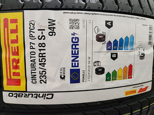 Pirelli CINTURATO P7 (P7C2) 235/45R18 (2 foto / 4)