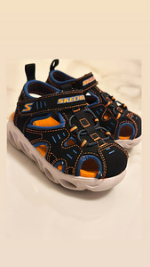 Skechers (2 фото из 6)