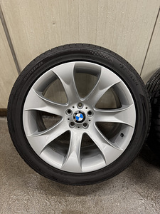 Диски BMW STYLE 168 + шины для BMW X5 E53 IS (2 фото из 7)