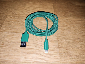 iPhone'i laadimiskaabel - uus (1 foto / 3)