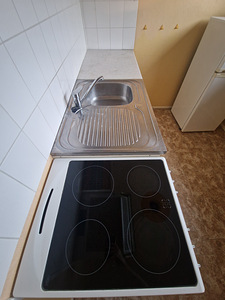 Отдам старую кухню: кухонная мебель + техника. Срочно! (8 фото из 10)