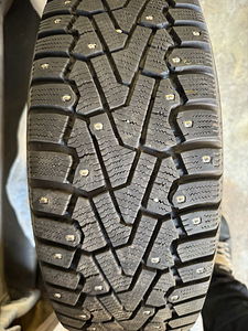 205/55 R16 шипованные шины Pirelli Ice Zero и диски 5x100 (5 фото из 6)