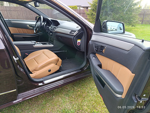 Mercedes-Benz e350 (7 фото из 13)