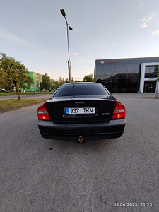 Volvo S80 2.4 103kw бензин механика (6 фото из 8)