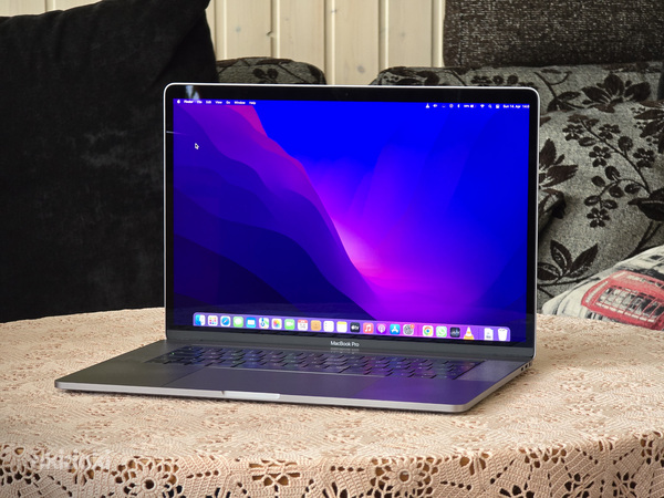 Apple MacBook Pro 15 2017 i7 (foto #2)