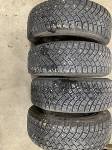 Naastrehvid michelin 15/185/65(4tk) (2 foto / 4)
