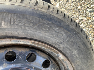 Suverehvid michelin 15/185/65 (3tk) (3 foto / 4)