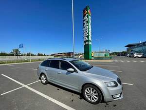 Skoda octavia 1.6d 81kw 2016a Comfort+ (1 foto / 6)