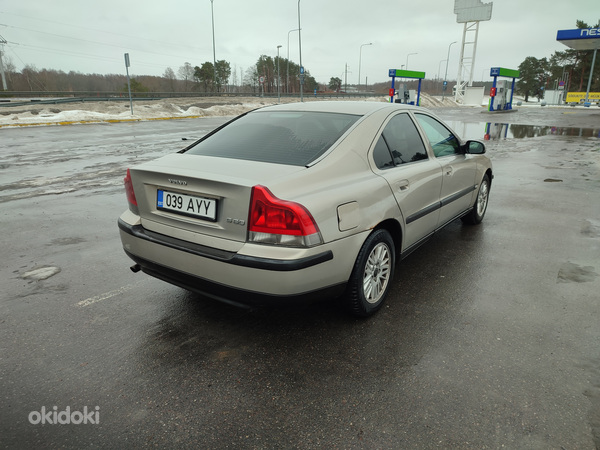 Volvo s60 (foto #3)