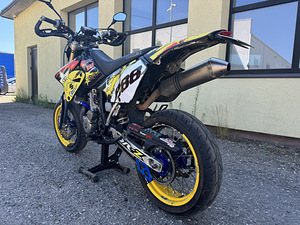 Suzuki drz-400 (3 foto / 6)