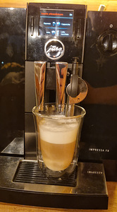 Jura Impressa F8 (5 foto / 5)