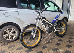 Траель Sherco 125cc (5 фото из 9)
