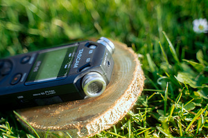 Диктофон Tascam DR-05 (4 фото из 5)