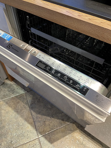 Nõudepesumasin Electrolux XXL integreeritud 60cm (2 foto / 5)