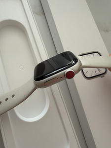 APPLE WATCH SERIES 7 41mm Starlight Aluminium (5 foto / 6)