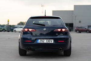 Alfa Romeo 159 2.4 L5 JTDm 147kW (5 foto / 10)