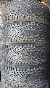 225/65/17 Nokian Hakkapeliitta 8 106T XL DOT2016 7.5-8mm (1 foto / 1)